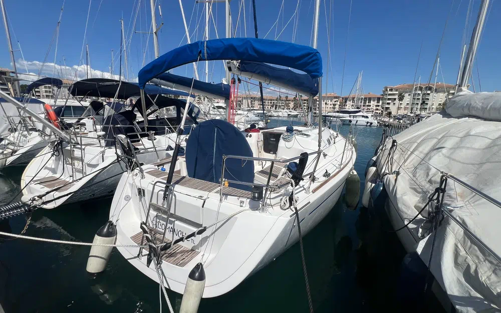 slider 0 Dufour 40 E Performance