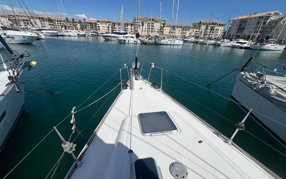 slider 20 Dufour 40 E Performance