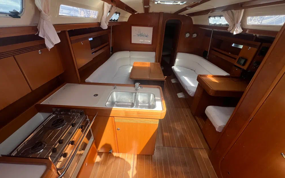 slider 34 Dufour 40 E Performance