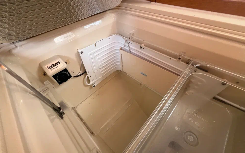 slider 37 Dufour 40 E Performance