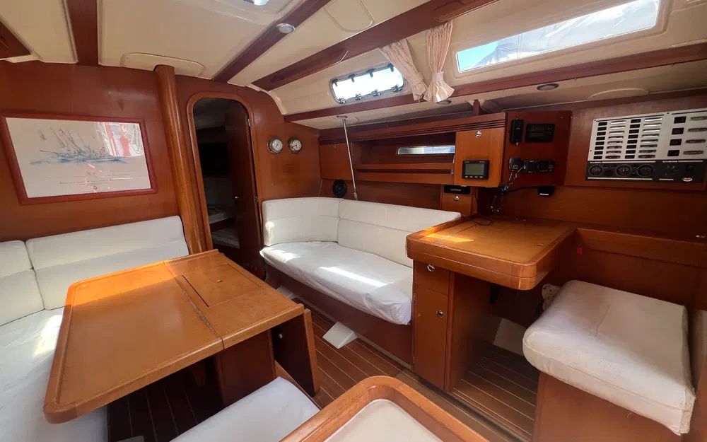 slider 38 Dufour 40 E Performance