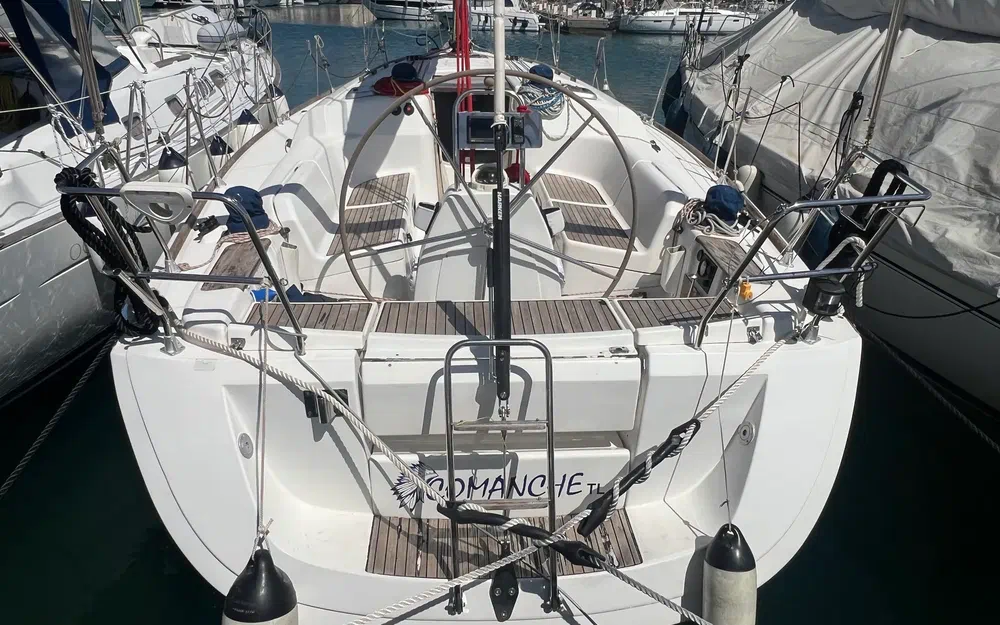 slider 2 Dufour 40 E Performance