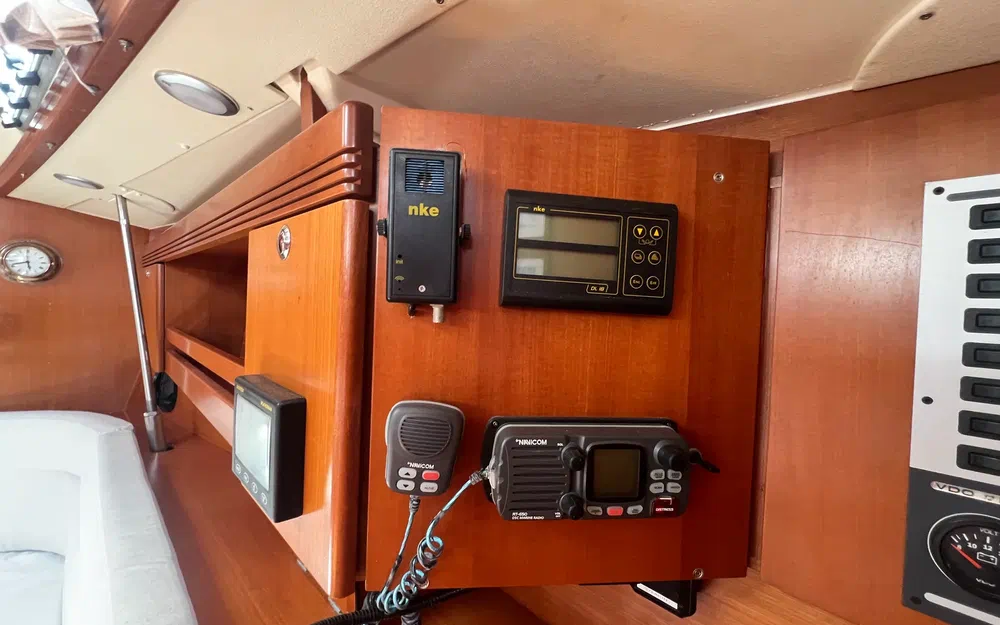 slider 40 Dufour 40 E Performance