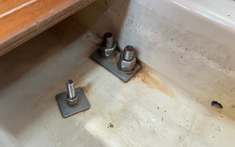 slider 61 Dufour 40 E Performance