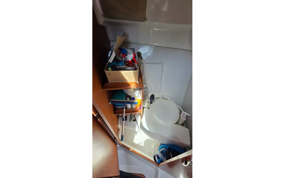 slider 10 Beneteau Antares 750