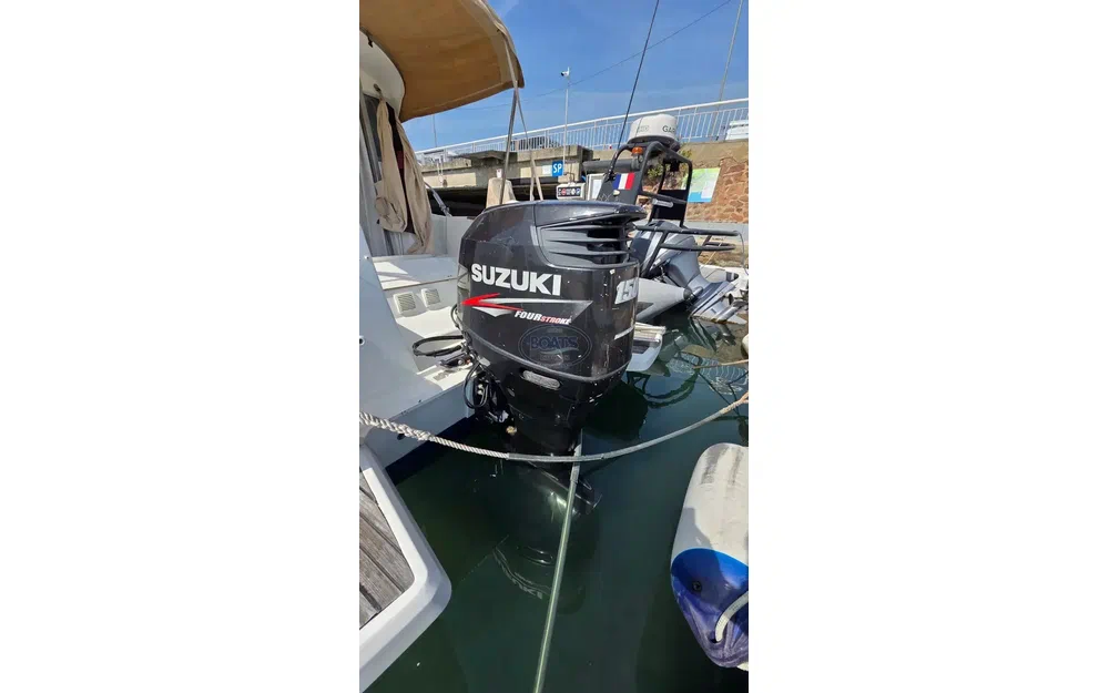 slider 14 Beneteau Antares 750