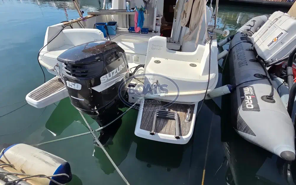 slider 3 Beneteau Antares 750