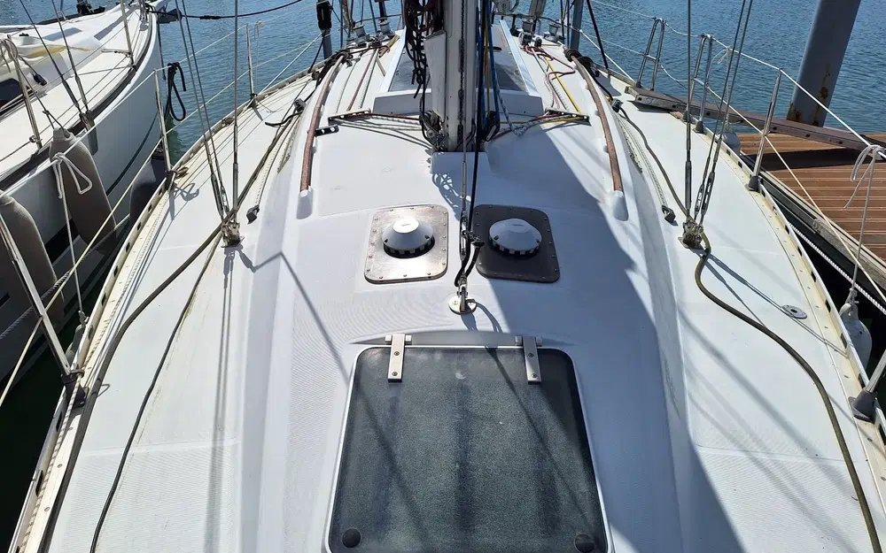 slider 14 Beneteau First 345