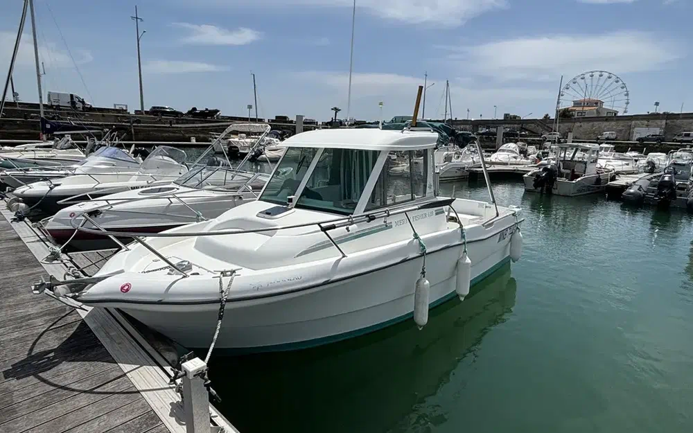 slider 1 Jeanneau Merry Fisher 635