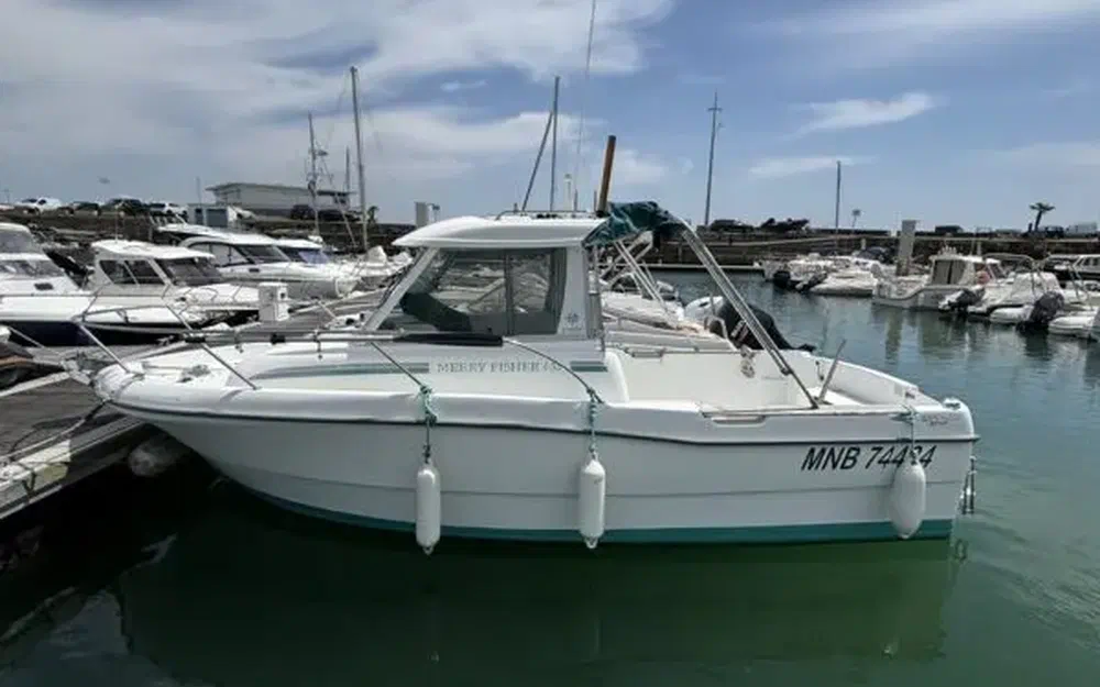 slider 2 Jeanneau Merry Fisher 635