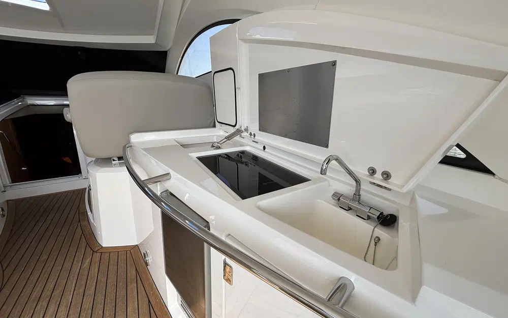 slider 13 Sunseeker Portofino 53