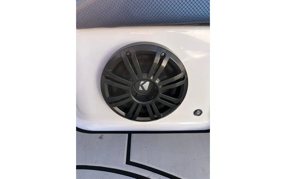 slider 11 Scarab Boats Scarab 195 Identity