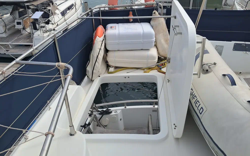 slider 16 Beneteau Swift Trawler 42