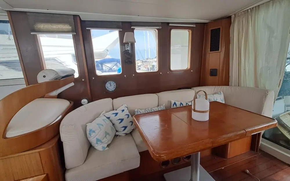 slider 27 Beneteau Swift Trawler 42