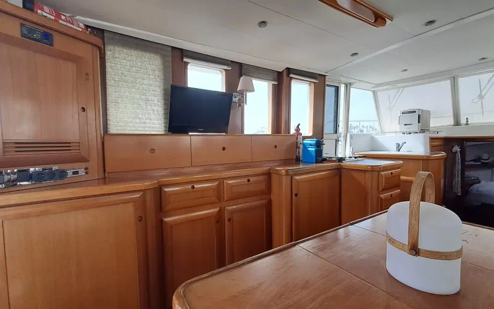 slider 37 Beneteau Swift Trawler 42