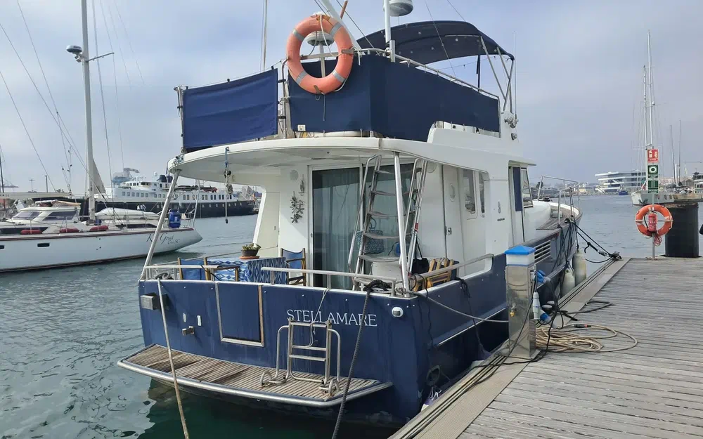 slider 3 Beneteau Swift Trawler 42