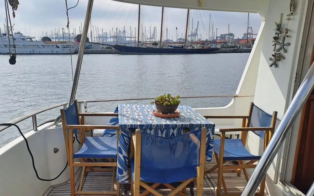 slider 6 Beneteau Swift Trawler 42