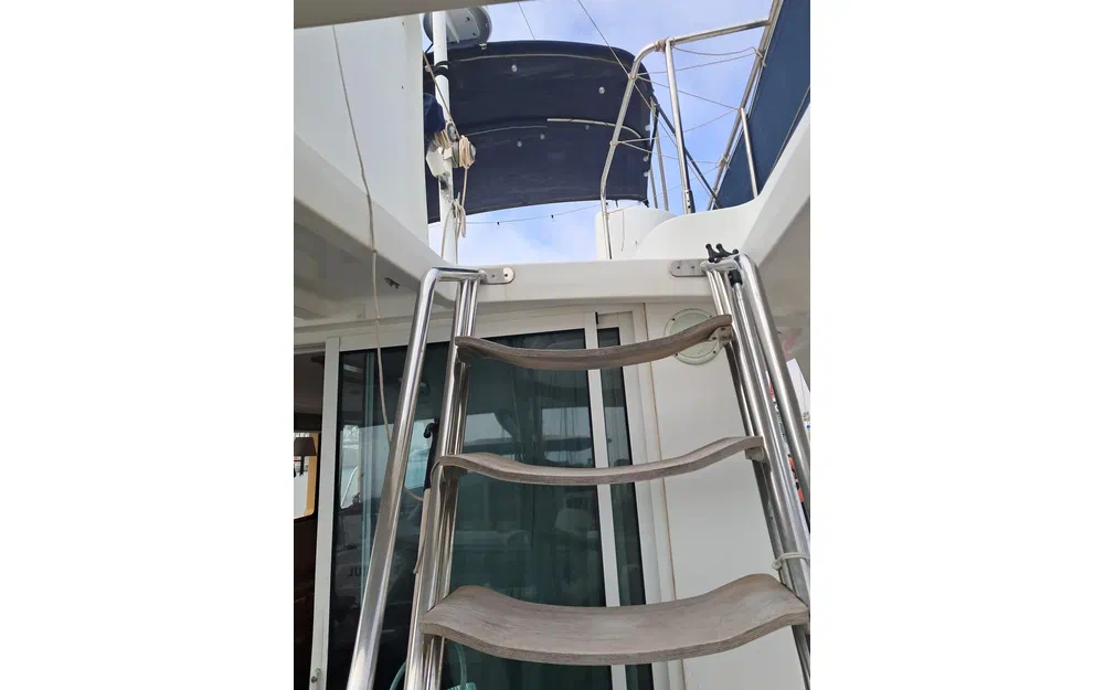 slider 7 Beneteau Swift Trawler 42