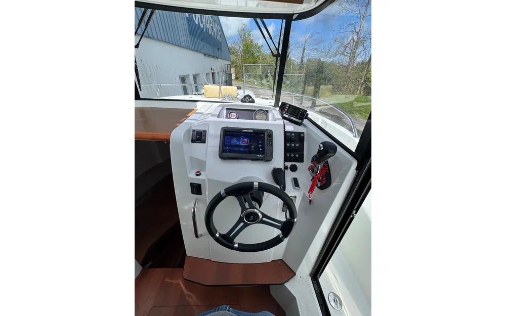 slider 14 Beneteau Barracuda 7