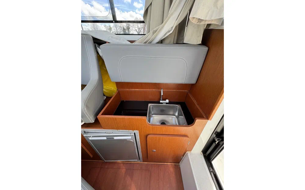 slider 18 Beneteau Barracuda 7
