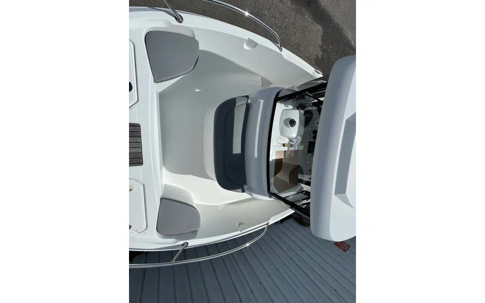 slider 6 Beneteau Barracuda 7