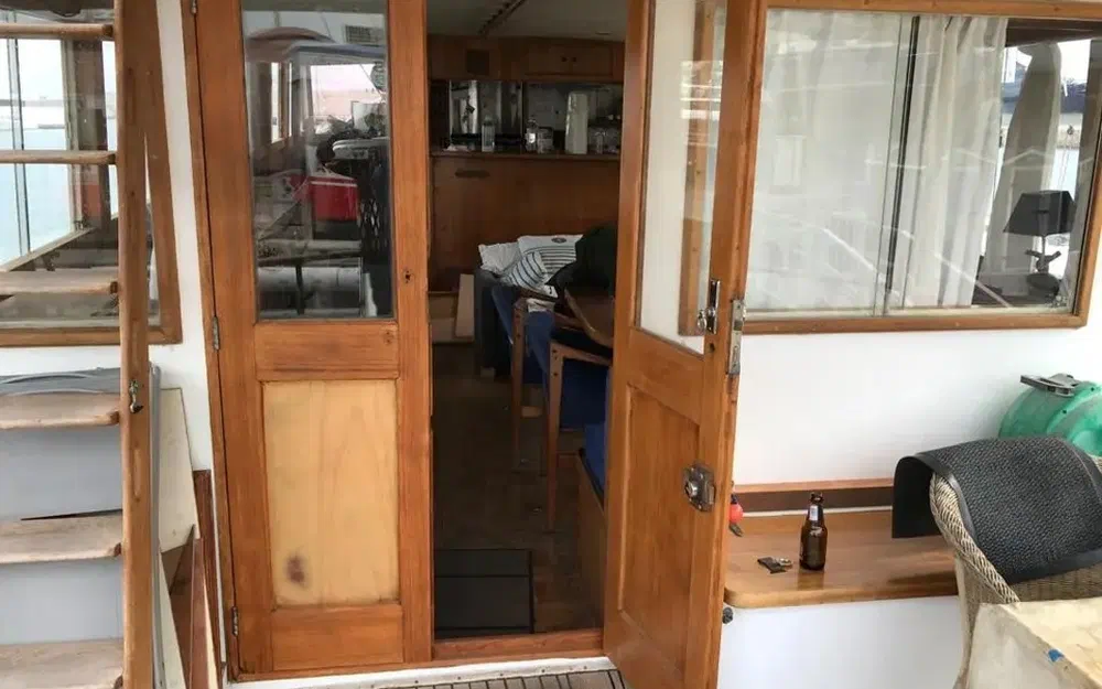 slider 10 Grand Banks 50