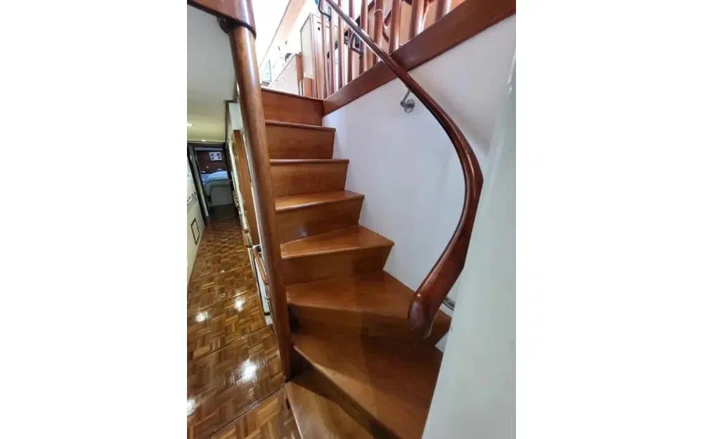 slider 22 Grand Banks 50