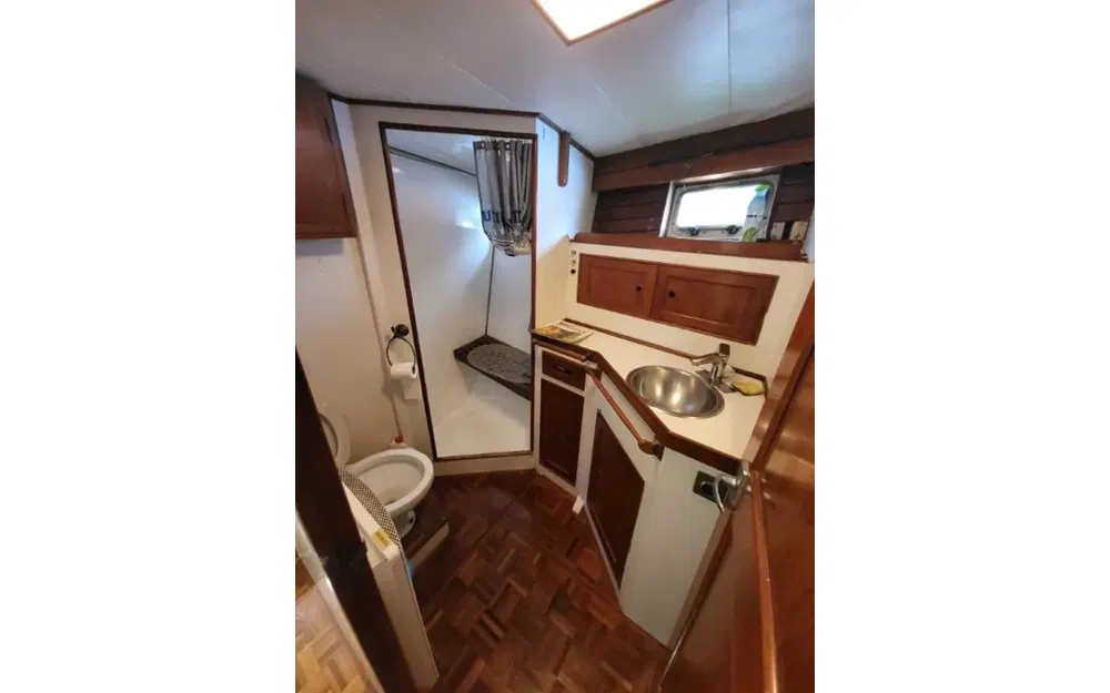 slider 32 Grand Banks 50