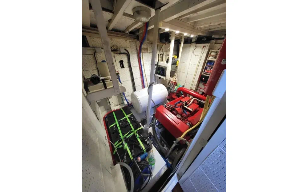 slider 37 Grand Banks 50