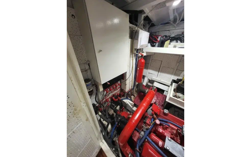 slider 38 Grand Banks 50