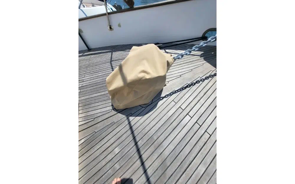 slider 8 Grand Banks 50