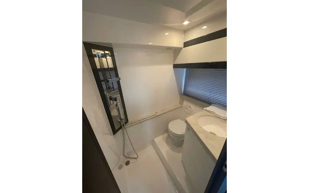 slider 15 Galeon 405 HTL