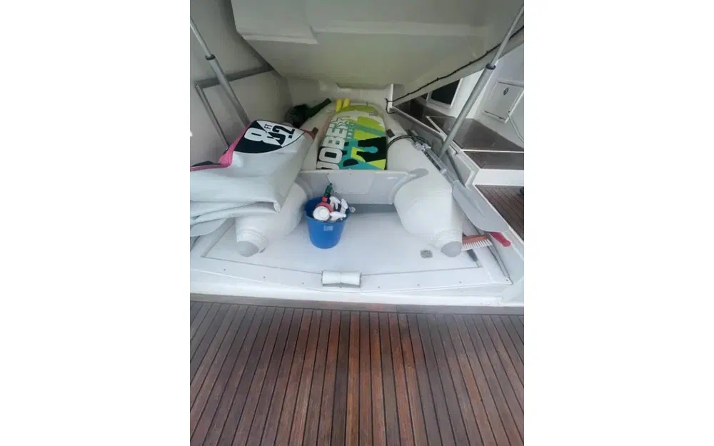 slider 8 Galeon 405 HTL