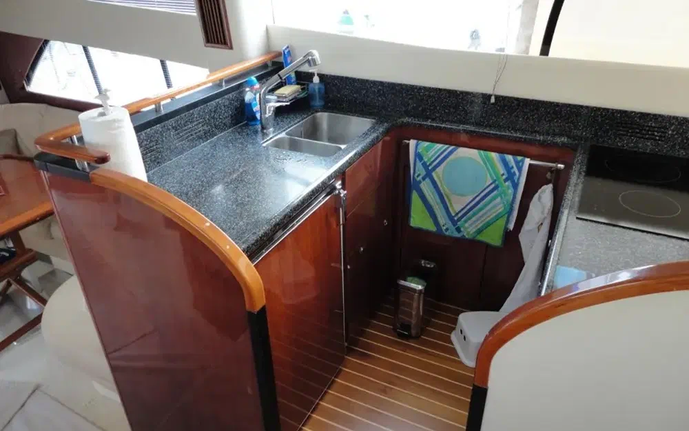 slider 13 Fairline Phantom 50