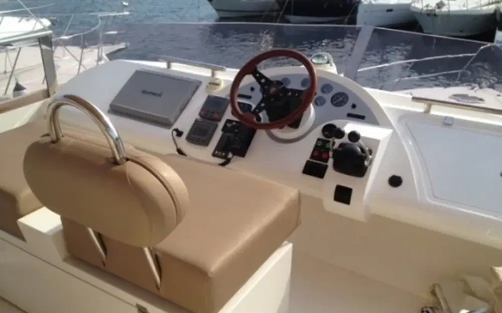 slider 3 Fairline Phantom 50