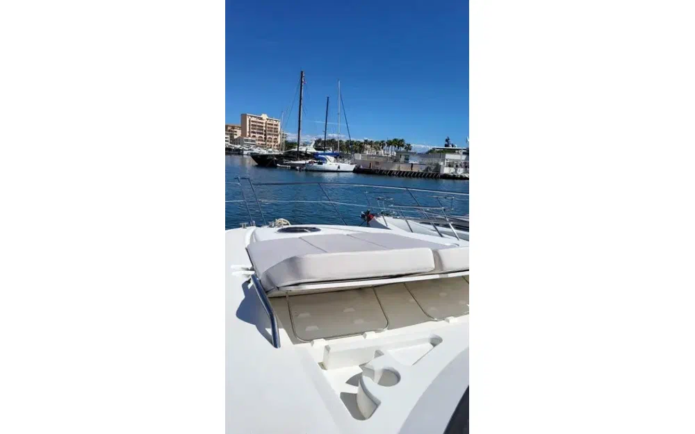 slider 10 Sunseeker Portofino 48