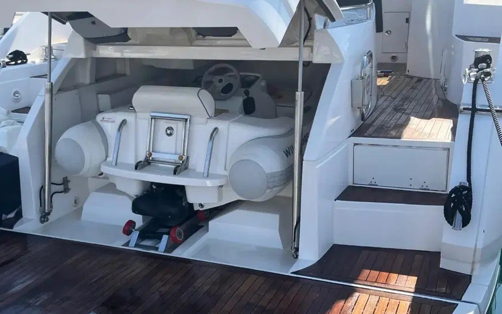 slider 3 Sunseeker Portofino 48