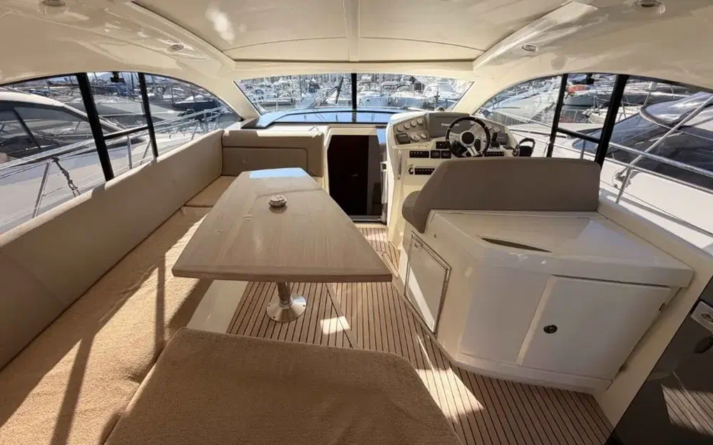 slider 11 Prestige Yachts 440 S
