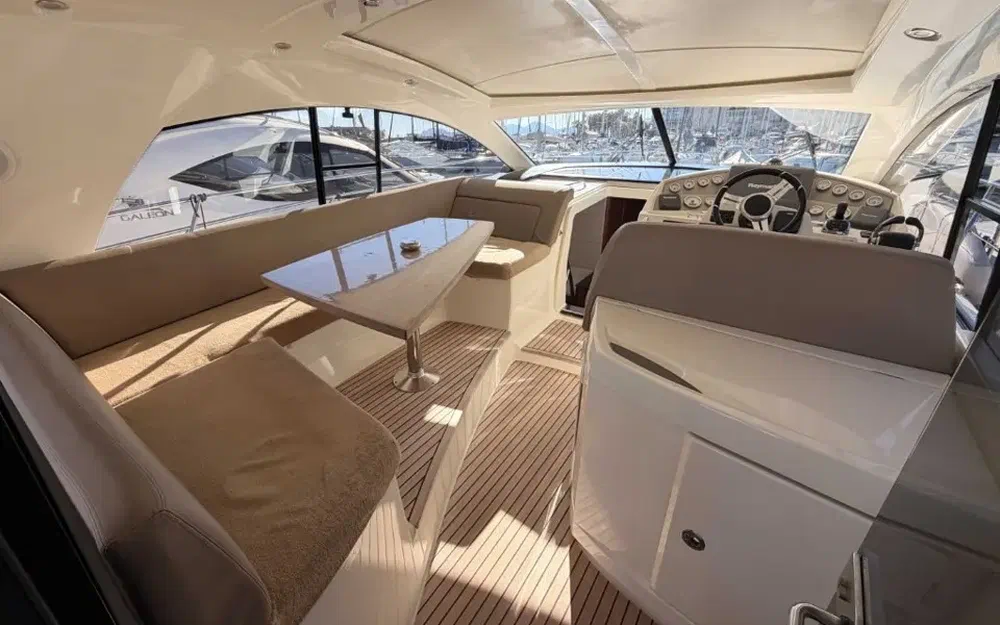 slider 12 Prestige Yachts 440 S