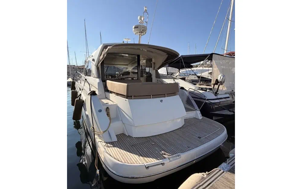 slider 2 Prestige Yachts 440 S