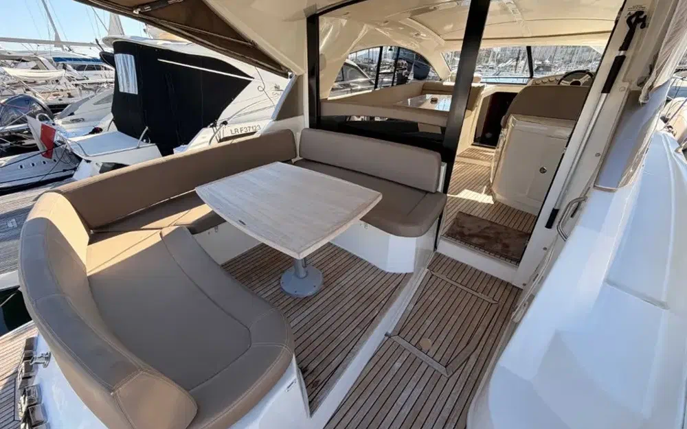 slider 8 Jeanneau Prestige 440 S