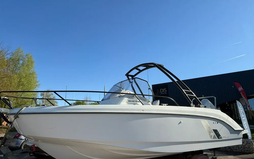 slider 7 Beneteau Flyer 7 SUNdeck
