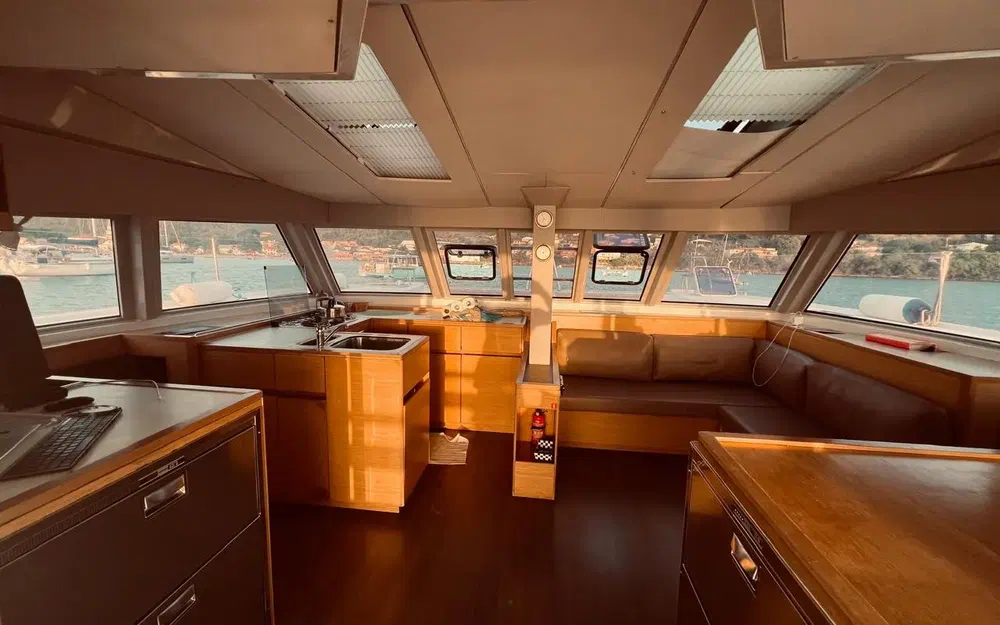 slider 19 Nautitech 46