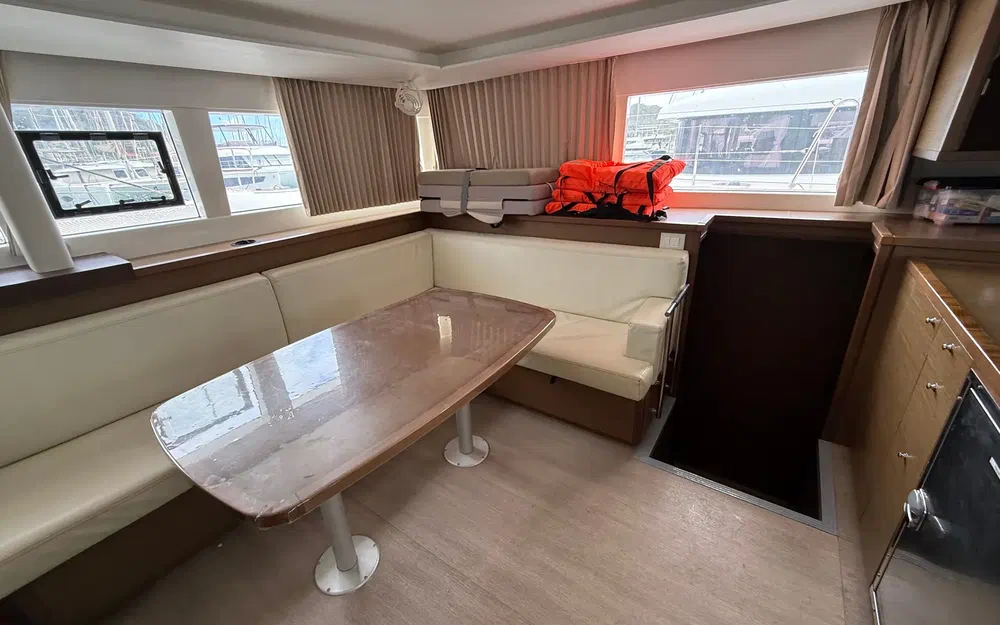 slider 30 Lagoon 450