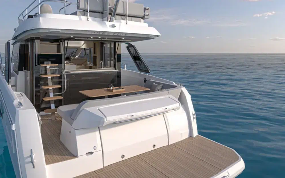 slider 2 Prestige Yachts F4.3
