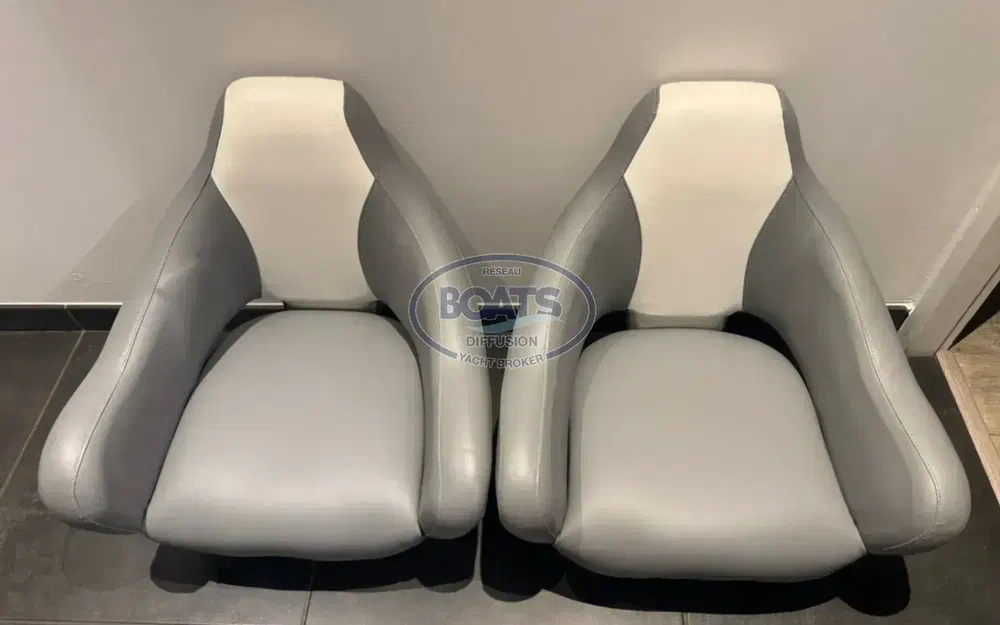 slider 10 Quicksilver 635 WA Commander