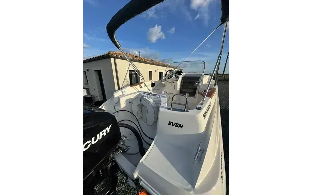 slider 3 Quicksilver 635 WA Commander