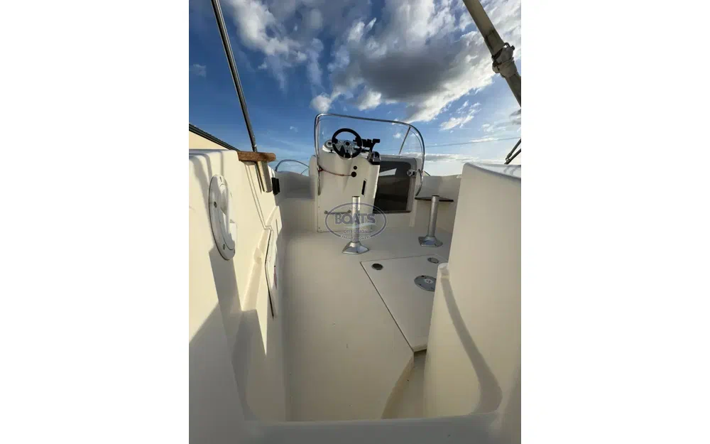 slider 4 Quicksilver 635 WA Commander