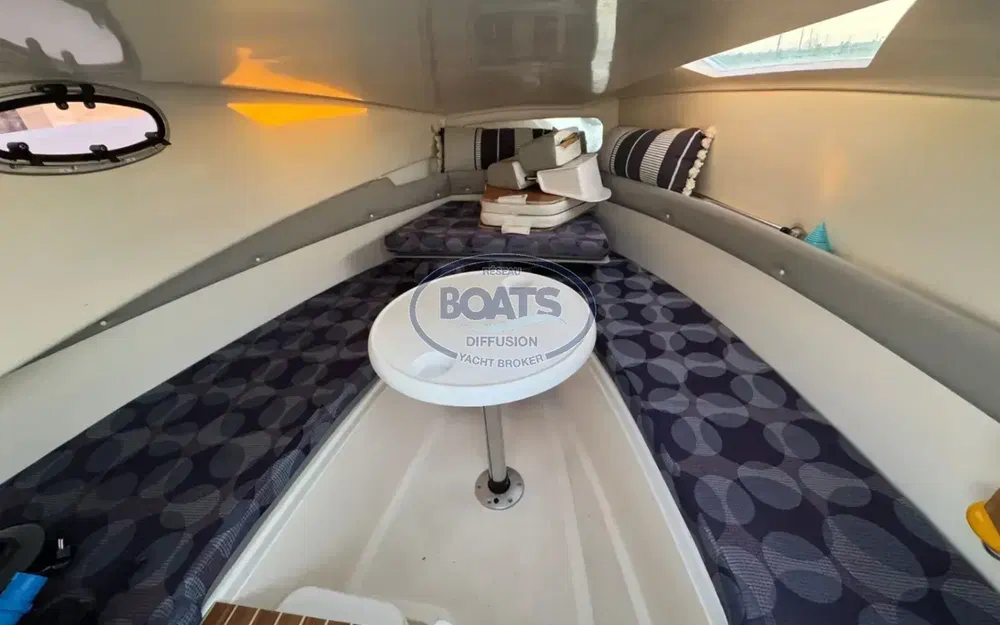 slider 8 Quicksilver 635 WA Commander