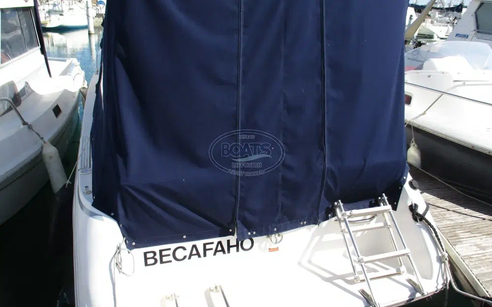 slider 2 Sea Ray 230